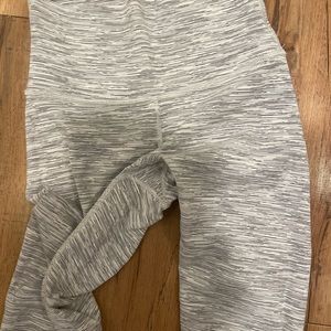 Wee are from space nimbus battles print wunder under crop leggings.